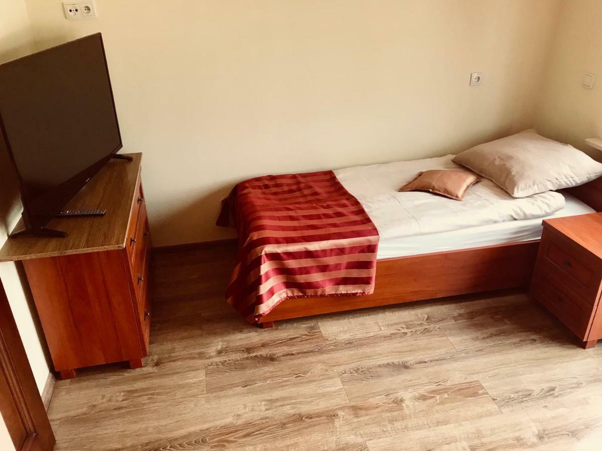 Pensjonat Nad Struga Apartment Strykow Luaran gambar